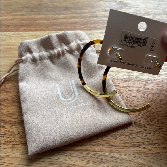 Uncommon James Tortoise and Gold Hoop Earrings - Picture 5 of 7